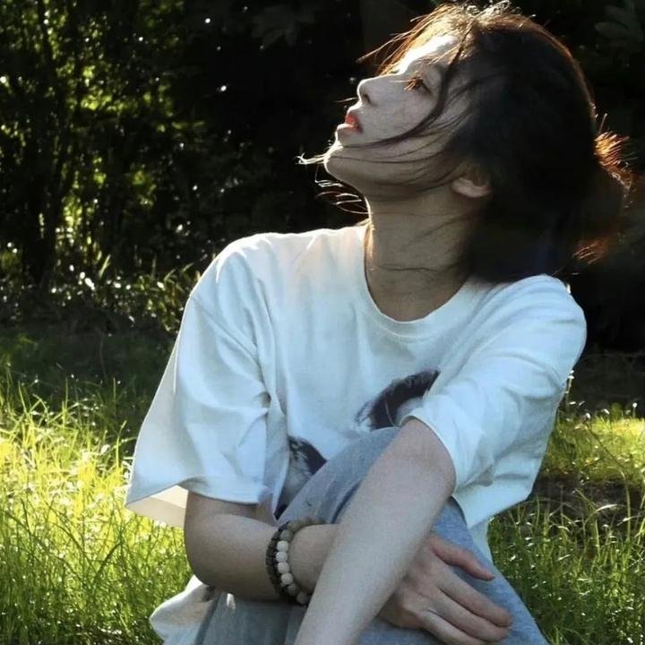 女主从剧本中跑出来了女主非要改剧本